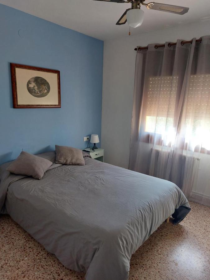 Hostal Braseria Tivissa Buitenkant foto