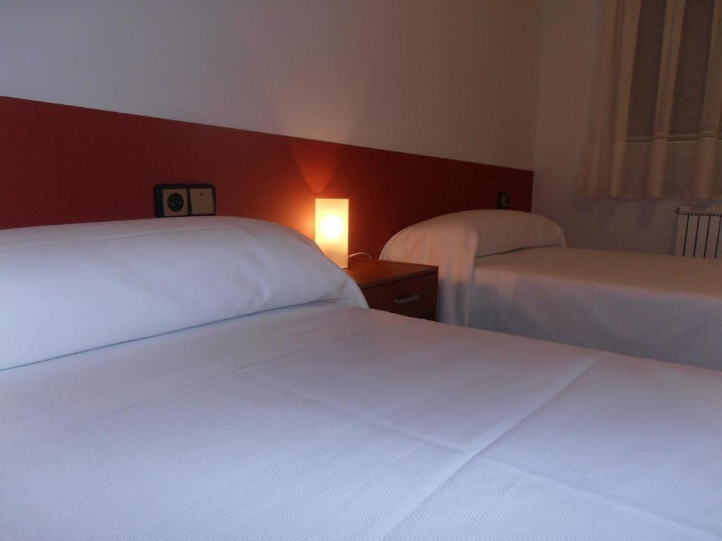 Hostal Braseria Tivissa Kamer foto